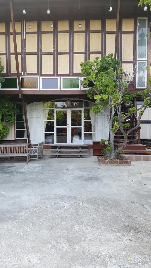 Ruean Mai Chai Khlong Amphawa Exterior foto